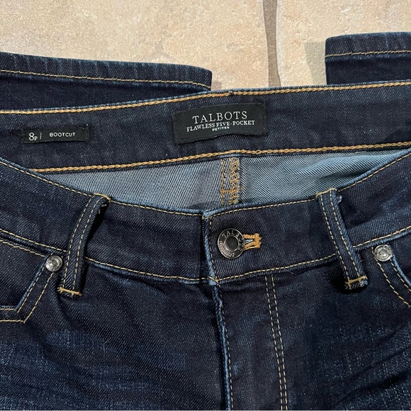 Talbots Flawless Five Pocket Boot Cut Jeans Size 8P - Picture 2 of 6